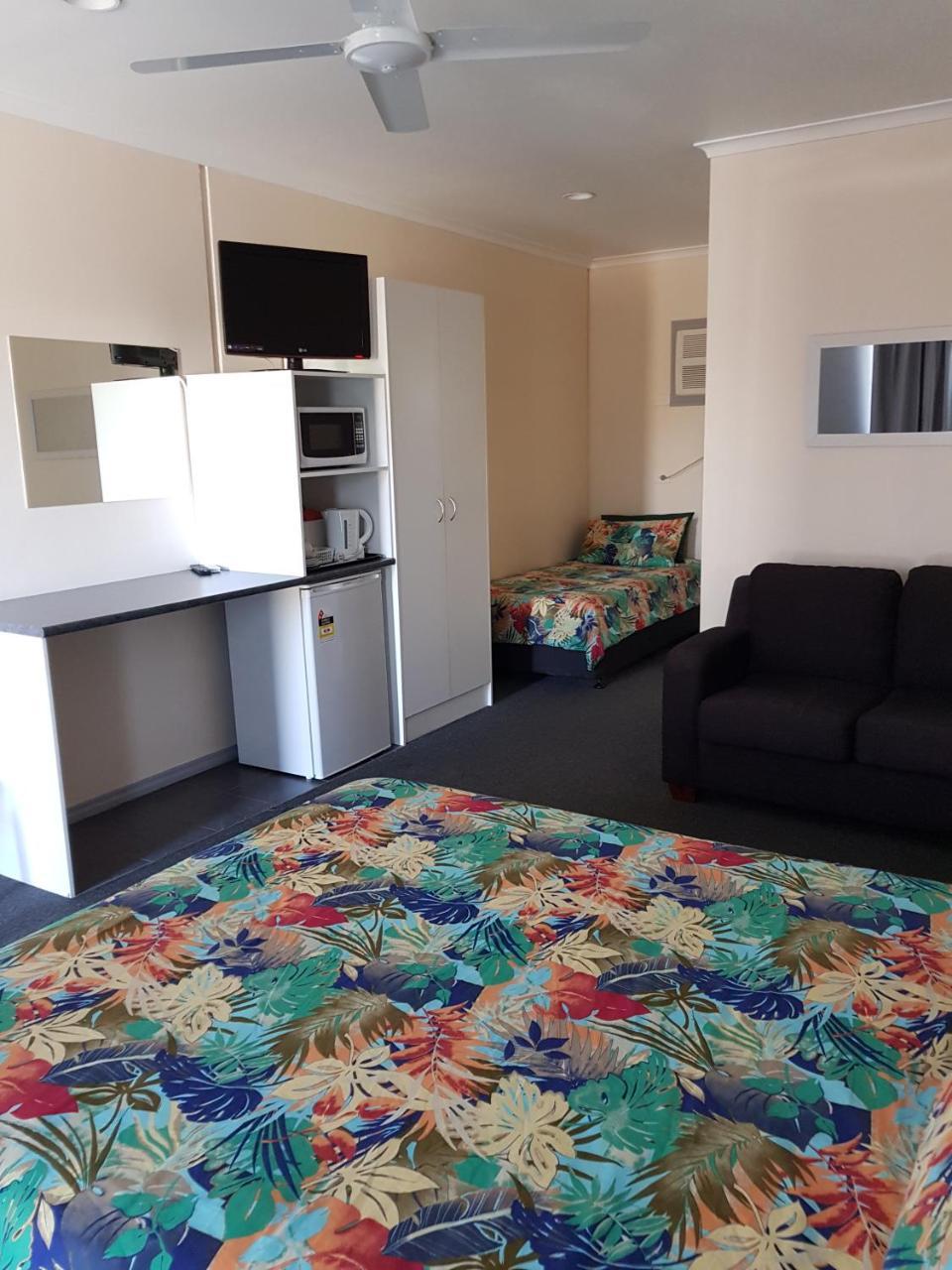 Wentworth Central Motor Inn Dış mekan fotoğraf